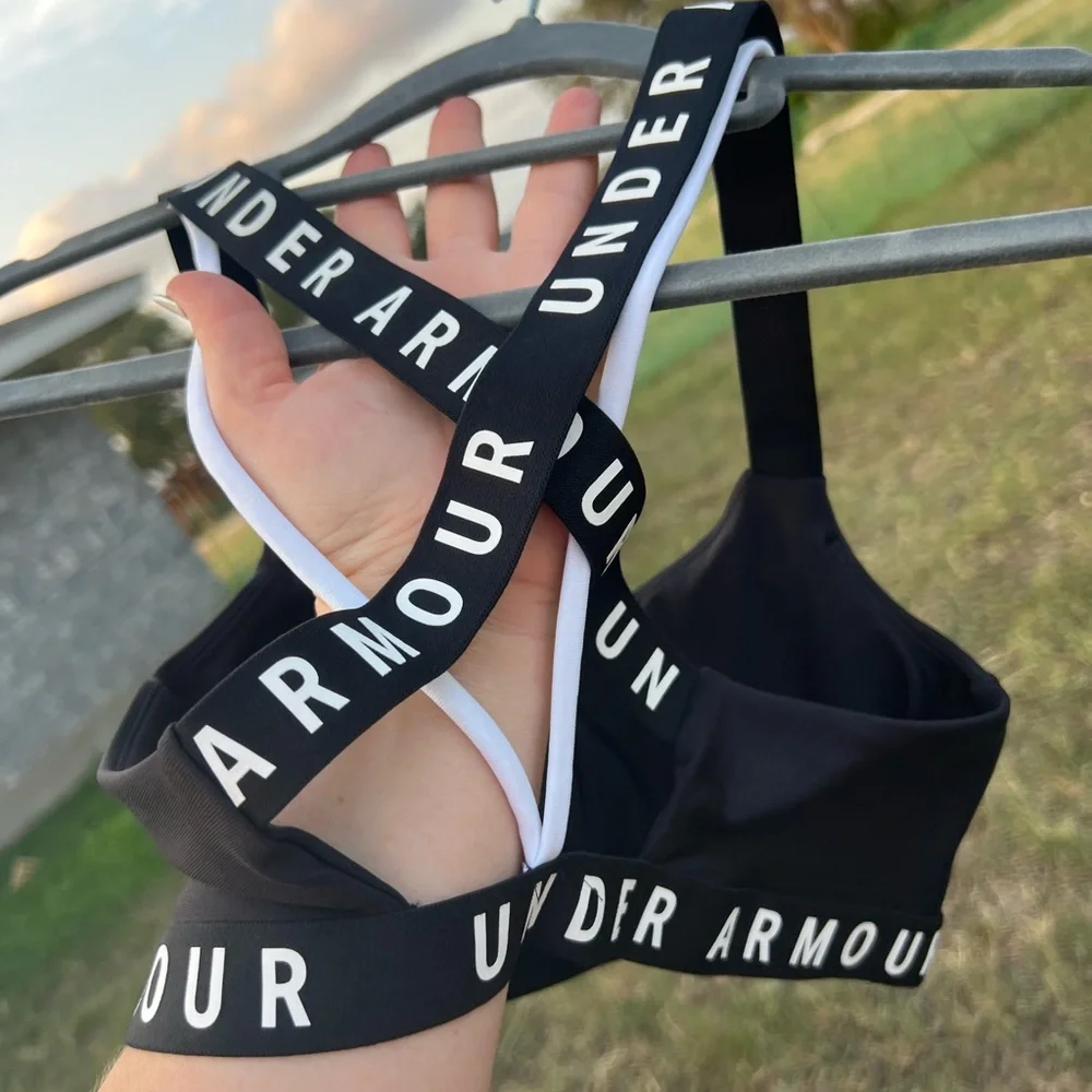 Under Armour Black & White Strappy Sports Bra - Picture 9 of 10